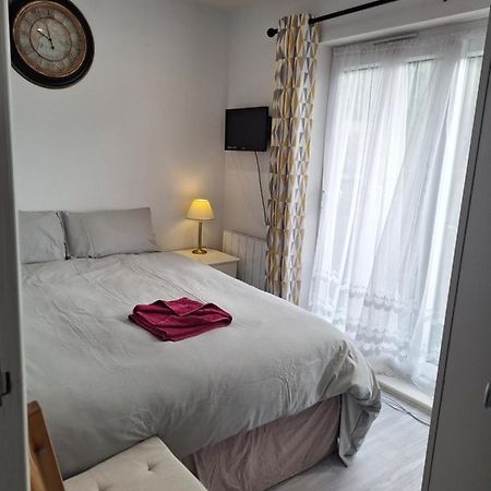 Deluxe Single Room Only For One Adult Northolt  Luaran gambar