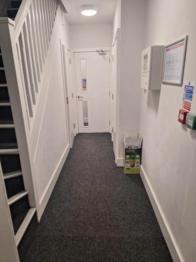 Deluxe Single Room Only For One Adult Northolt  Luaran gambar