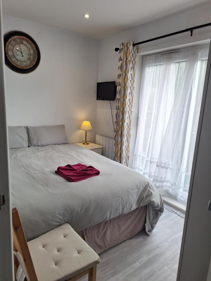 Deluxe Single Room Only For One Adult Northolt  Luaran gambar